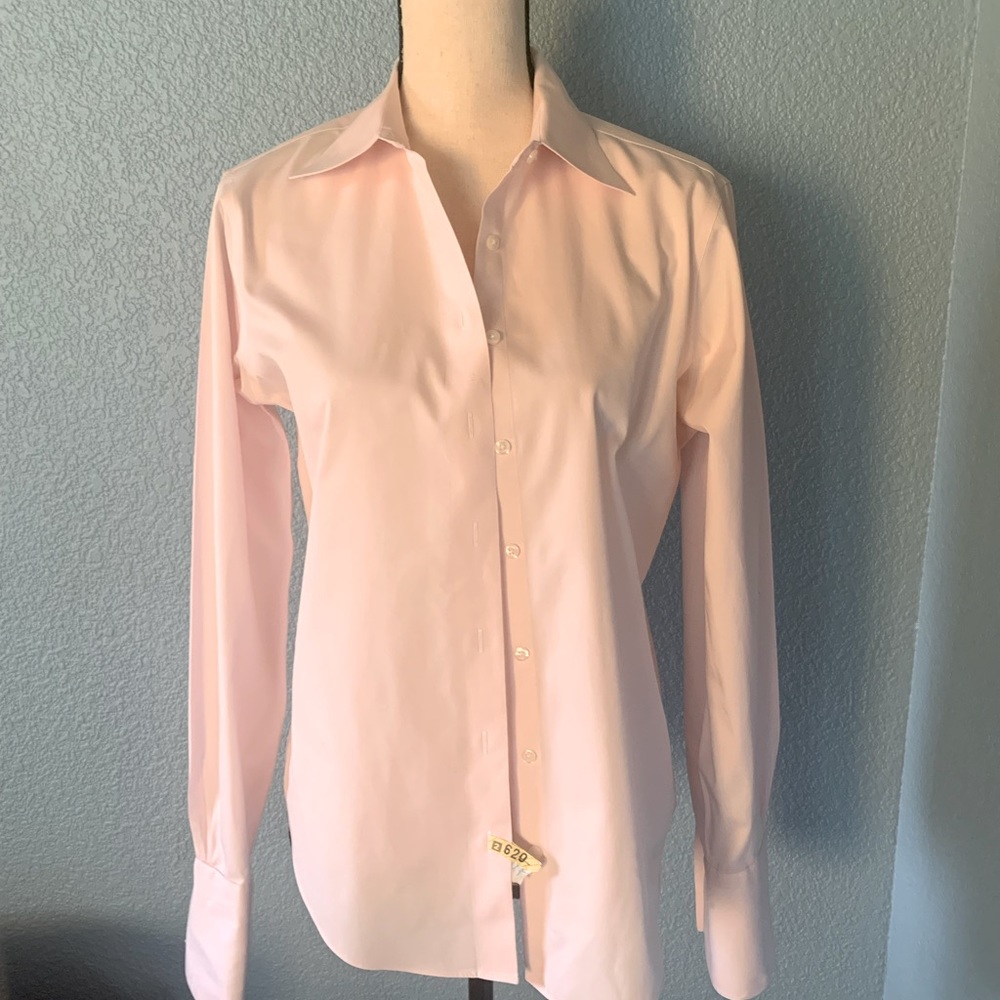 Brooks Brother fitted shirt EUC. Like new sz. 8. Classic staple item